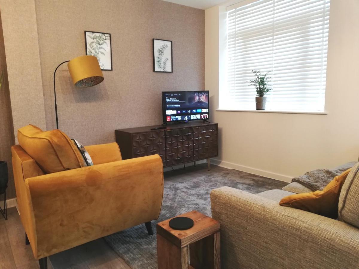 Executive Nr Nec, Bhx, World